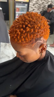 Coiffure avec teinture