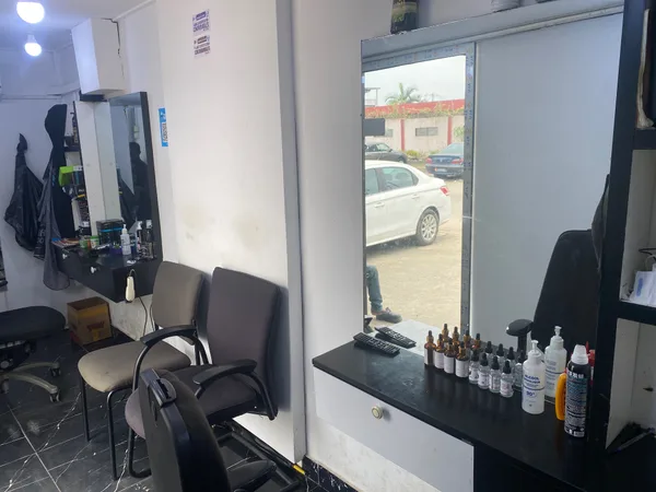 Le salon Barber shop