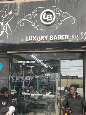 Logo de Luxury barber