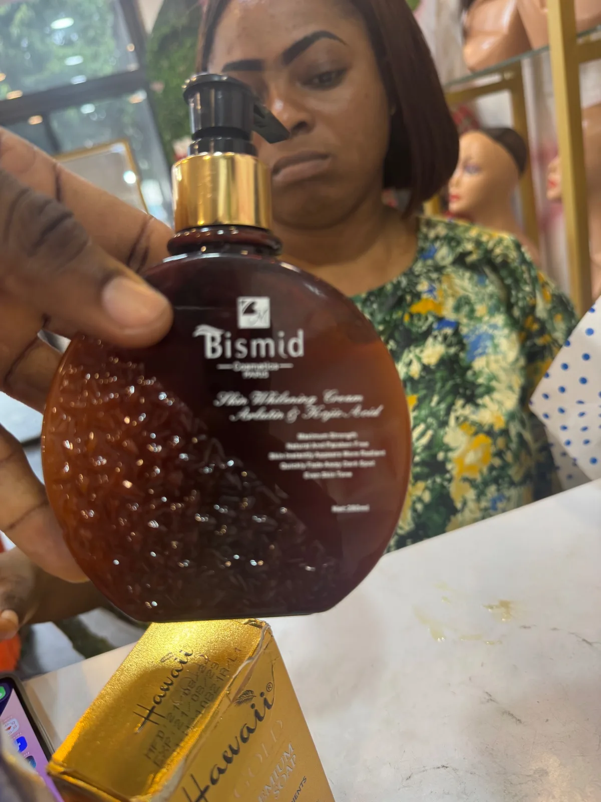 Le salon Secret des filles d'Abidjan, photo 3