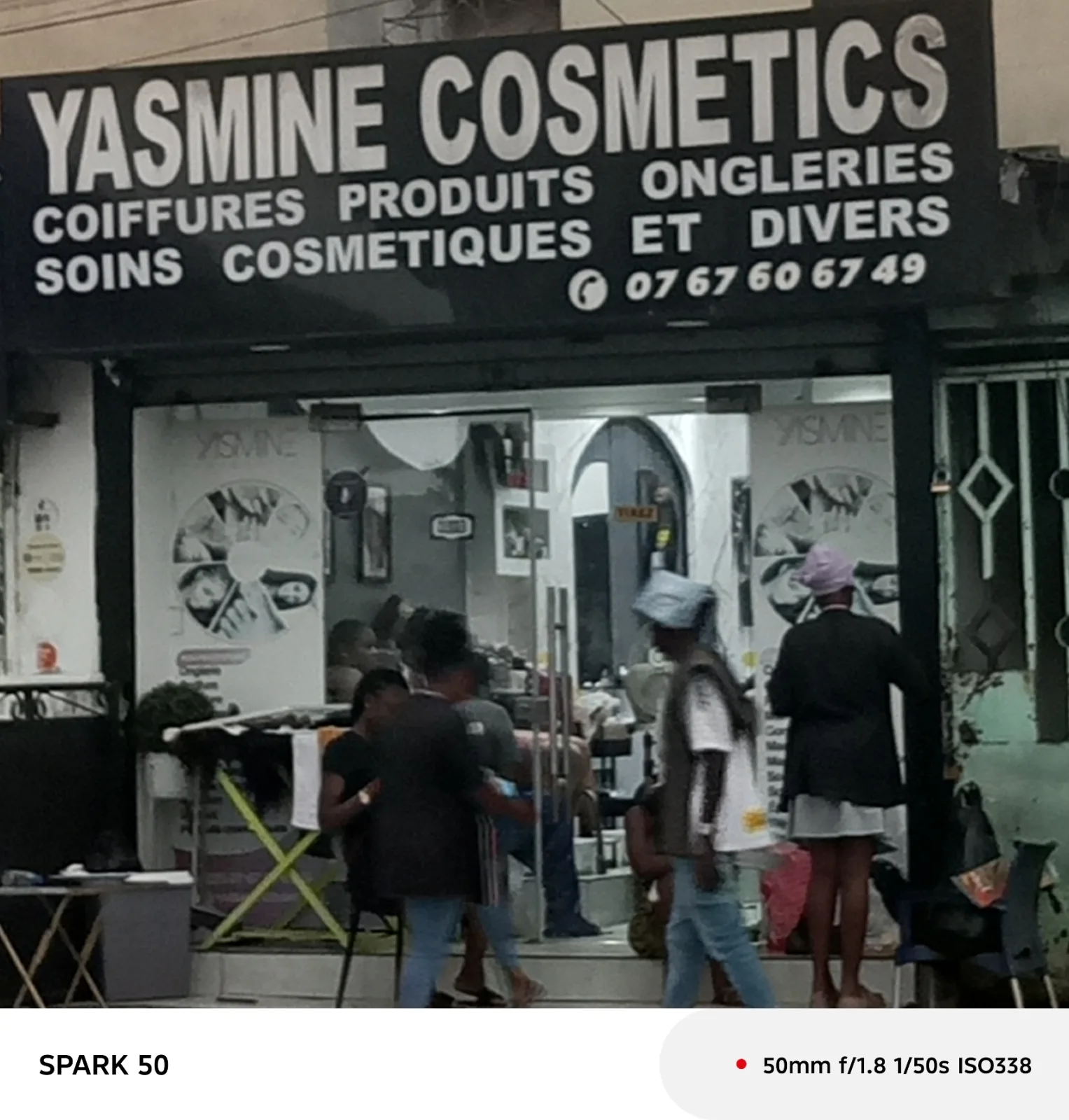 Logo de YASMINE COSMÉTICS