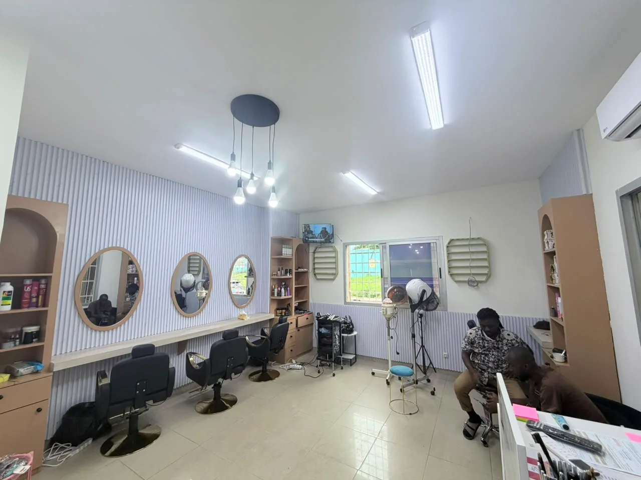 Le salon Full option's, photo 3
